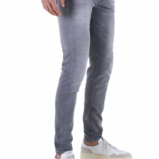 Light grey jeans